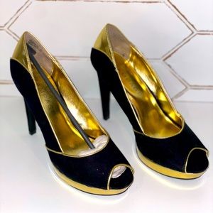 Rampage black and gold heels Size 7.5 Medium